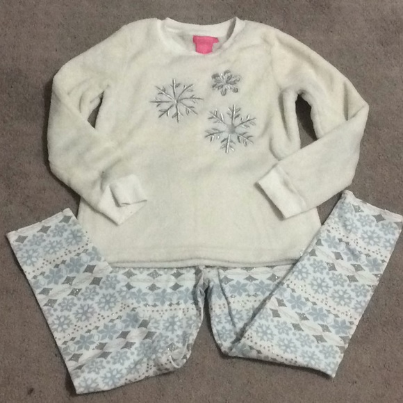 Isaac Mizrahi Other - Isaac Mizrahi girls snowflake outfit